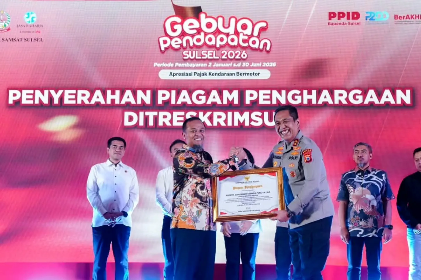 Pajak Kendaraan Sulsel Tumbuh 10,38 Persen, Gubernur Andi Sudirman Apresiasi Wajib Pajak