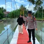 Brimob Bone Rampungkan Rehabilitasi Jembatan Gantung Desa Kading: Akses Warga Kini Kembali Aman