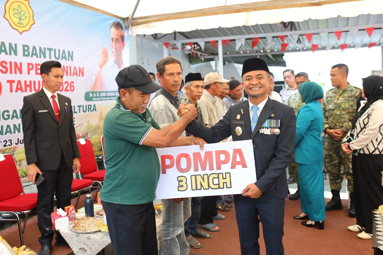 Bupati Bone Serahkan Bantuan Alsintan 2026: Dorong Modernisasi Pertanian dan Perkuat Lumbung Pangan Nasional