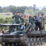Perkuat Sinergi dan Kemanunggalan dengan Rakyat, Bupati Bone Hadiri Latihan Menembak Ranpur Yonkav 10/Mendagiri