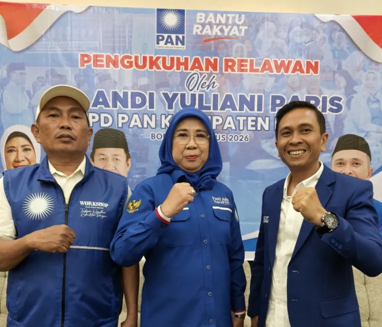 Gelar Pengukuhan Ribuan Relawan, Anggota DPR RI Andi Yuliana Paris Targetkan PAN Bantu Rakyat Jadi Garda Depan Pendidikan Politik