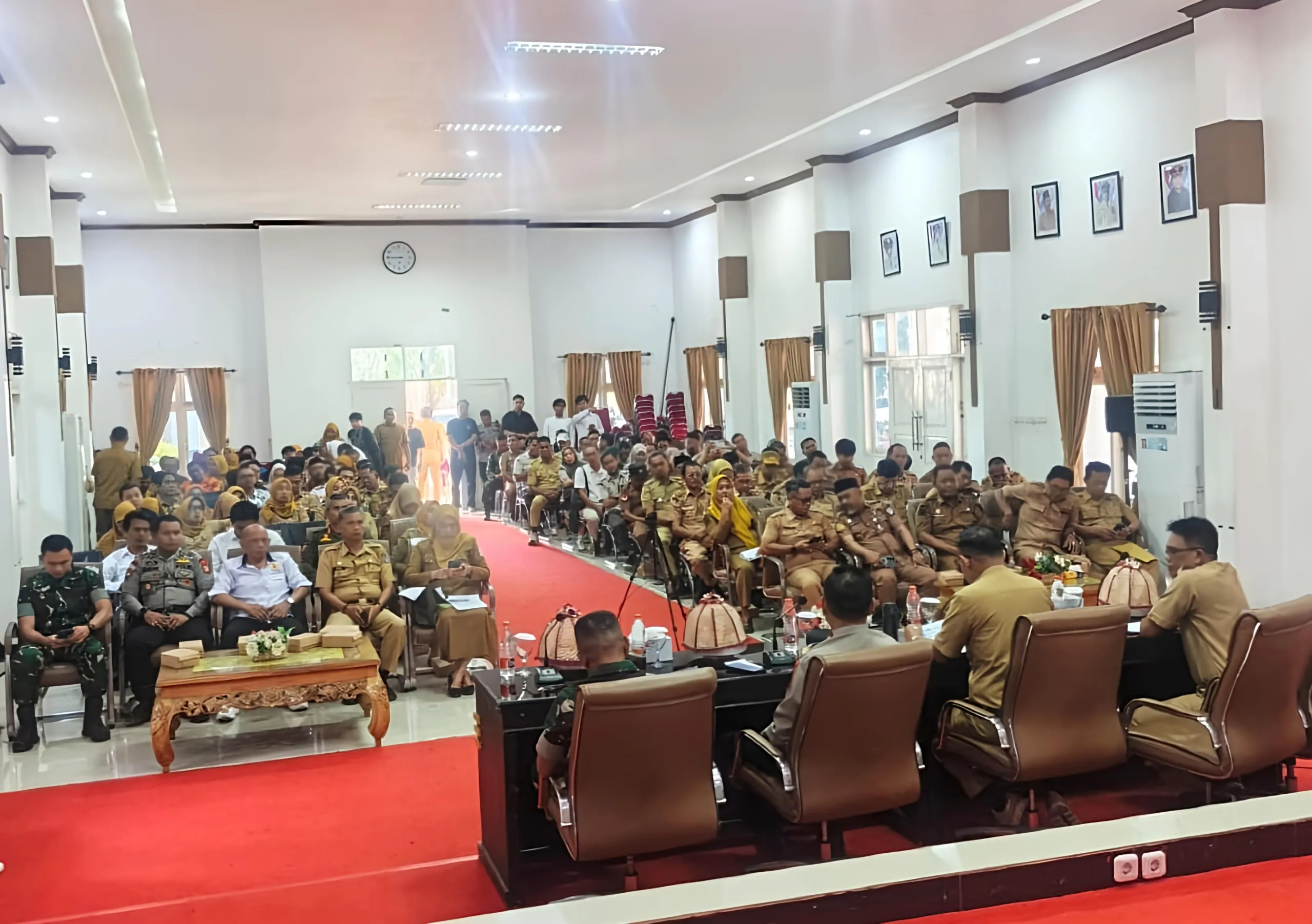 Geram Antrean BBM Tak Kunjung Usai, Bupati Bone Turunkan Satgas Bersama APH,Pertamina Restui Tambahan Pasokan untuk Bone