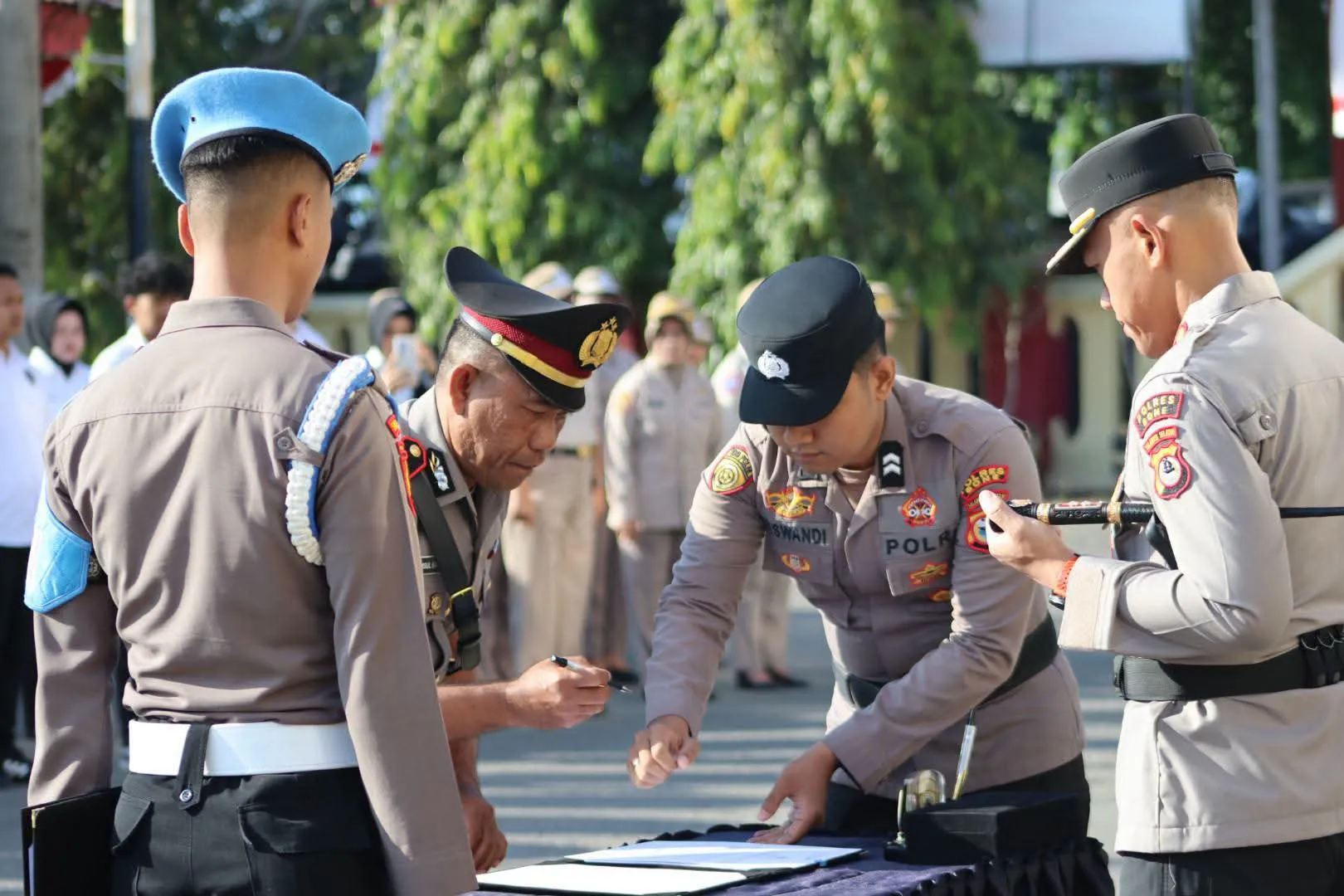 Kapolres Bone Lantik Kapolsek Ulaweng yang Baru
