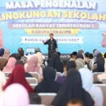 Cetak Generasi Unggul dan Berkarakter, Bupati Bone Resmi Buka MPLS Sekolah Rakyat Terintegrasi 1 di Bajoe