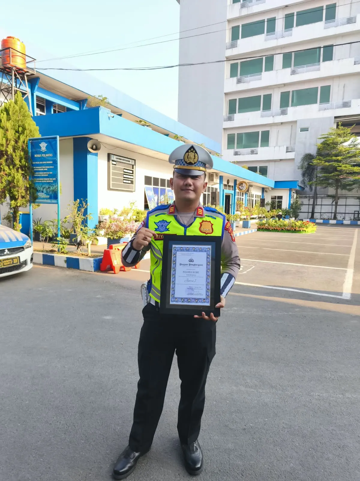 Torehkan Prestasi Gemilang, Satlantas Polres Bone Sabet Juara 1 di HUT Lalu Lintas Bhayangkara ke-71