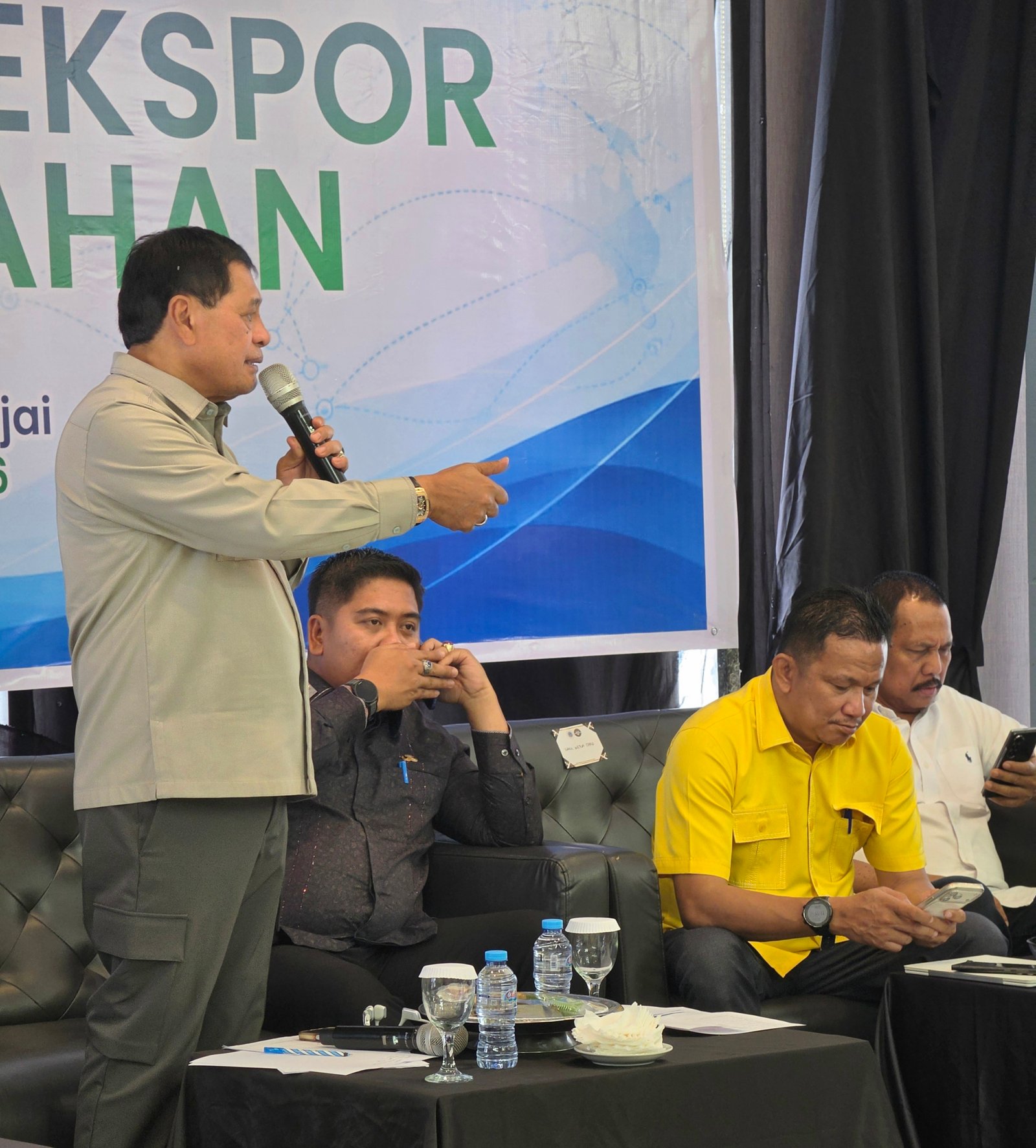 Dorong Produk Lokal ke Pasar Global, Nurdin Halid Gandeng Kemendag Bedah Potensi Ekspor Kabupaten Bone