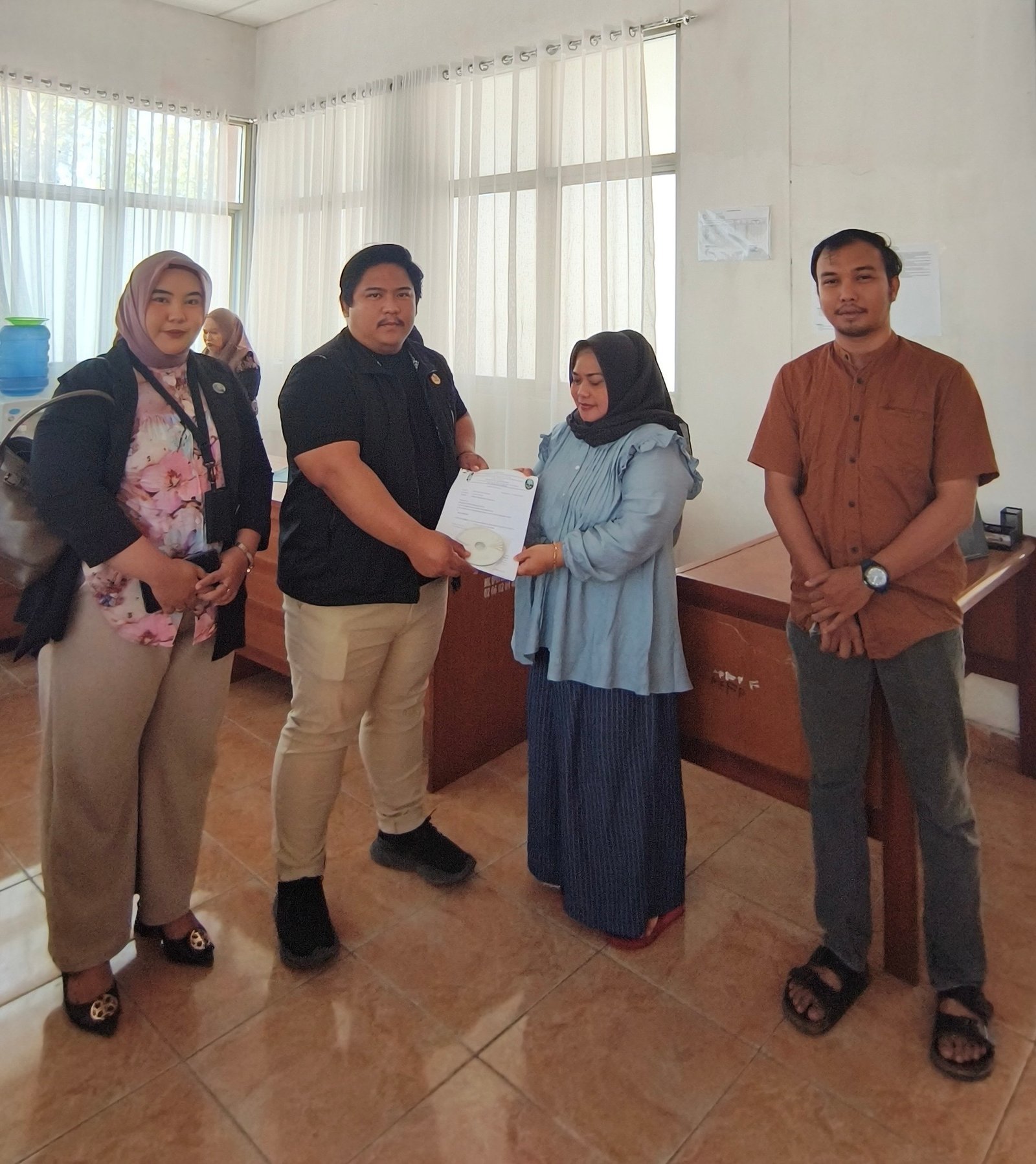 Tim Kuasa Hukum Yuli Nofita Sari Serahkan Bukti Tambahan ke BK DPRD Bone, Desak Pemeriksaan Objektif Tanpa Perlakuan Khusus