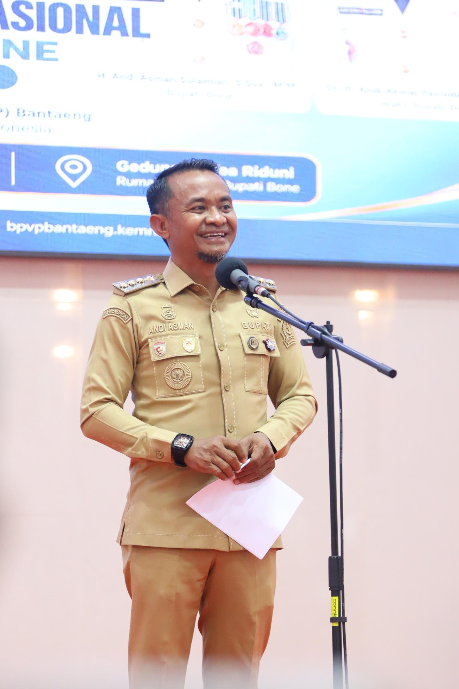 Dari Tukang Kebun hingga Kursi Bupati, BupAAS Bakar Semangat 208 Peserta Vokasi Nasional di Bone