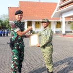 Sinergi TNI-Pemda, Bupati Bone H. Andi Asman Sulaiman Terima Brevet Kehormatan Kavaleri