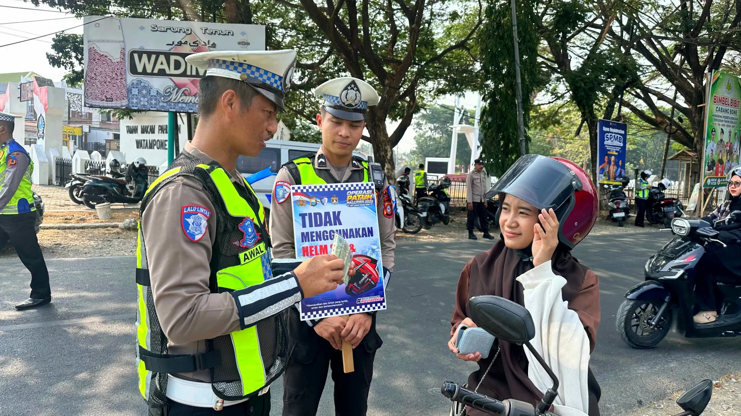 Operasi Patuh Pallawa 2026 Hari Kelima di Bone: Satlantas Kedepankan Edukasi Humanis dan Teguran Simpatik